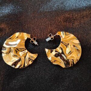 Women's Earrings Gold Moon Shape Pierced
